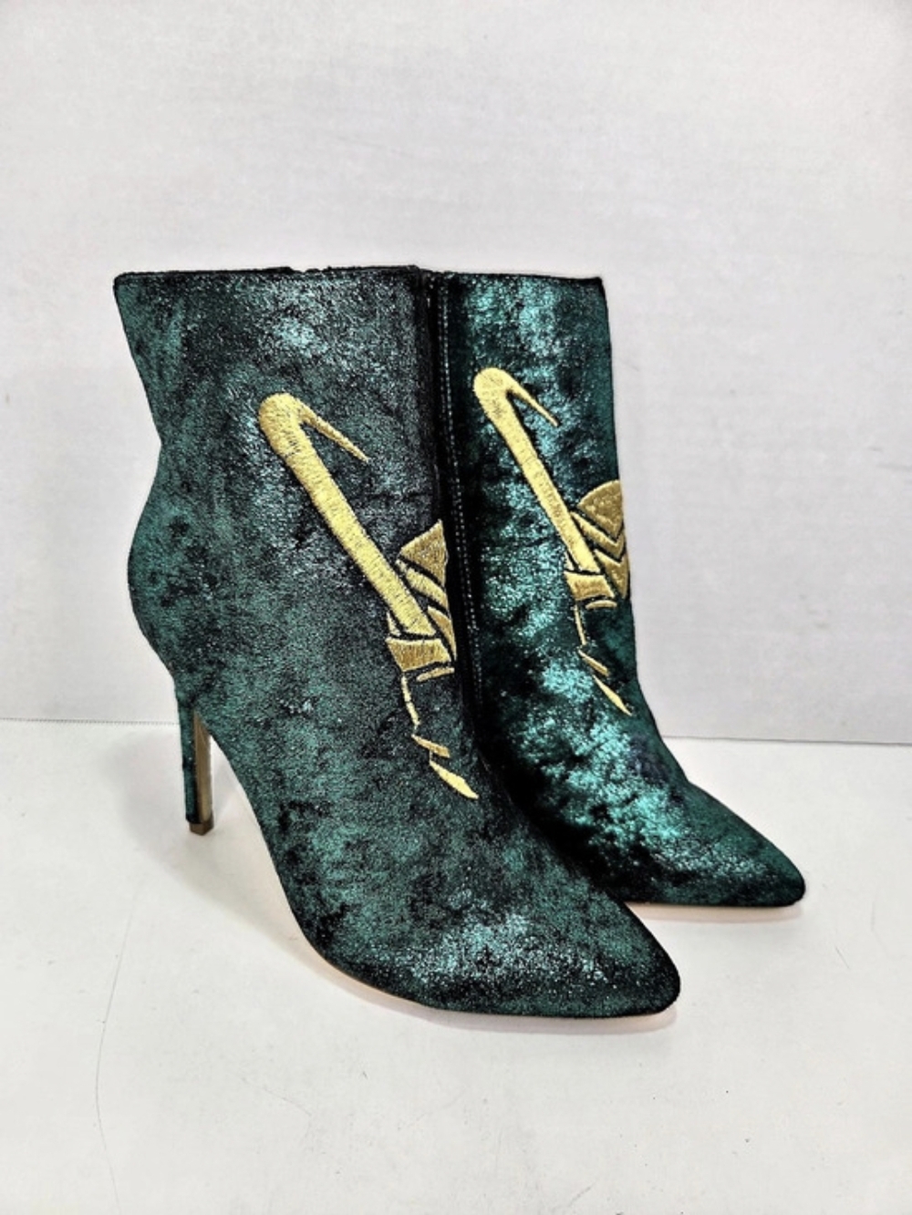 Marvel Her Universe Metallic Green Embroidered Heeled Boots US 8